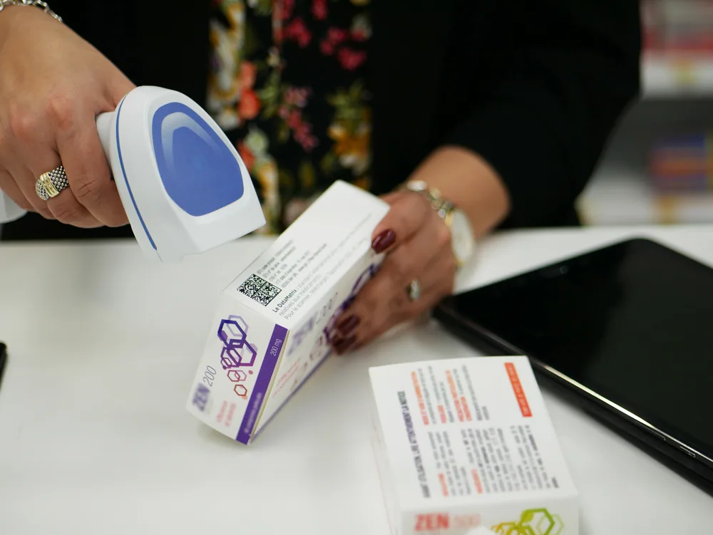 Cutie de medicament marcată cu GS1 DataMatrix